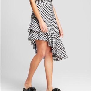 10/$25🦋 NWT A New Day Black & White Checkered Asymmetrical Hi-Lo Skirt - Size 2